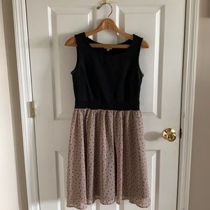 Yumi Black Dress With Heart Print Tan Skirt Sz 2/4
